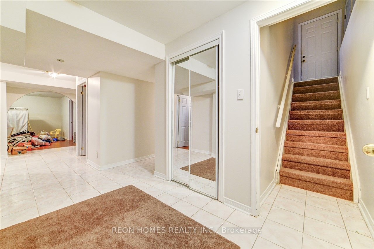 322 Elson Street (Bsmt)