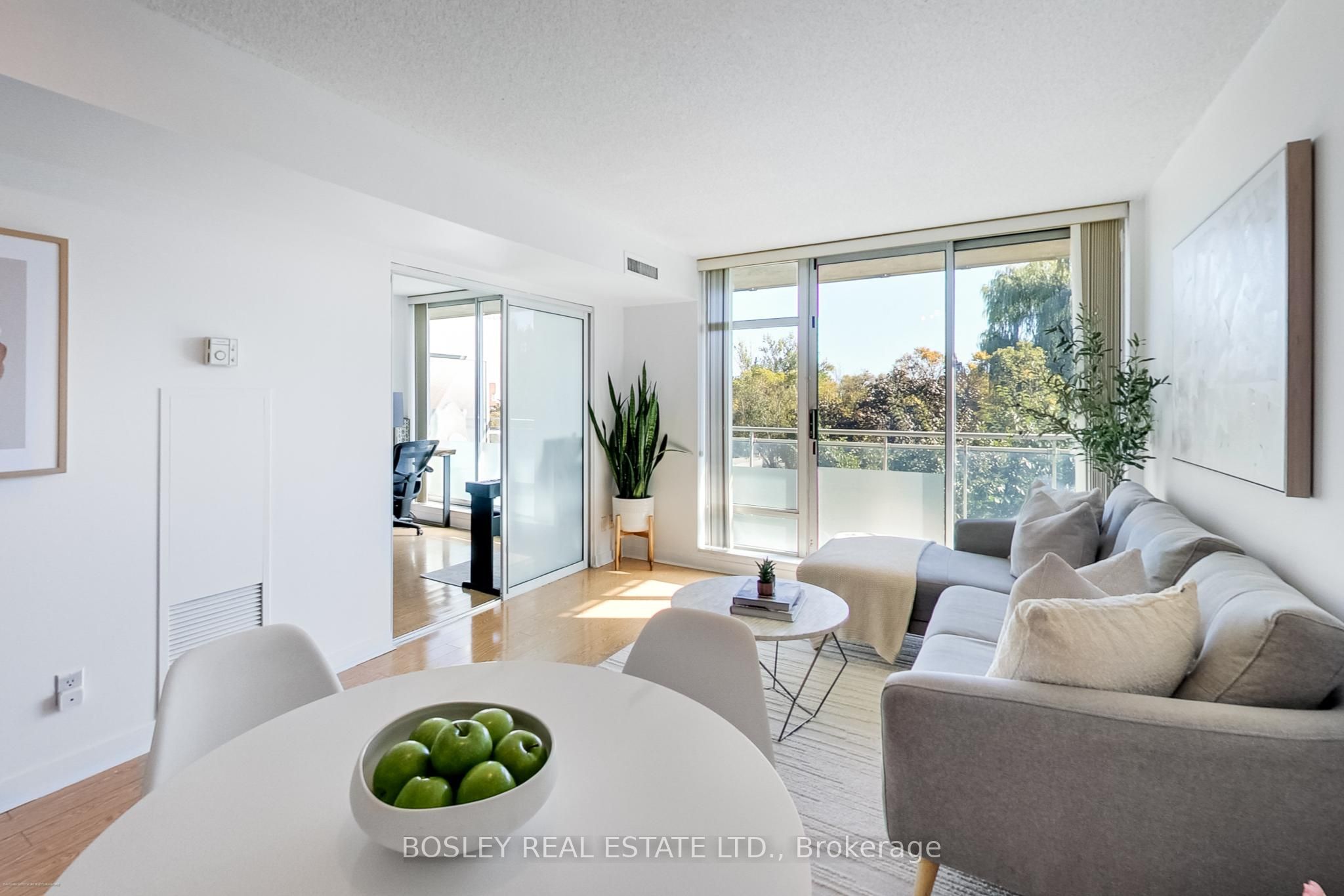 650 Queens Quay W 508