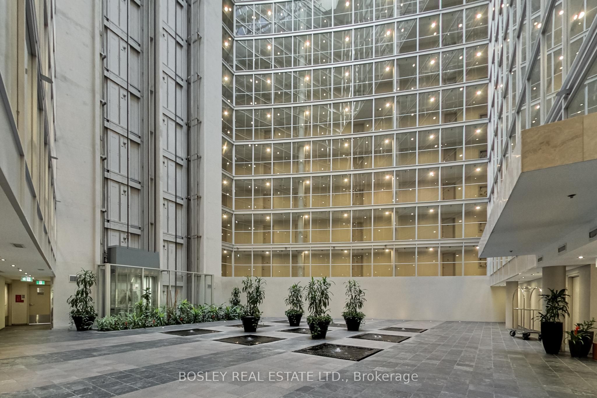 650 Queens Quay W 508