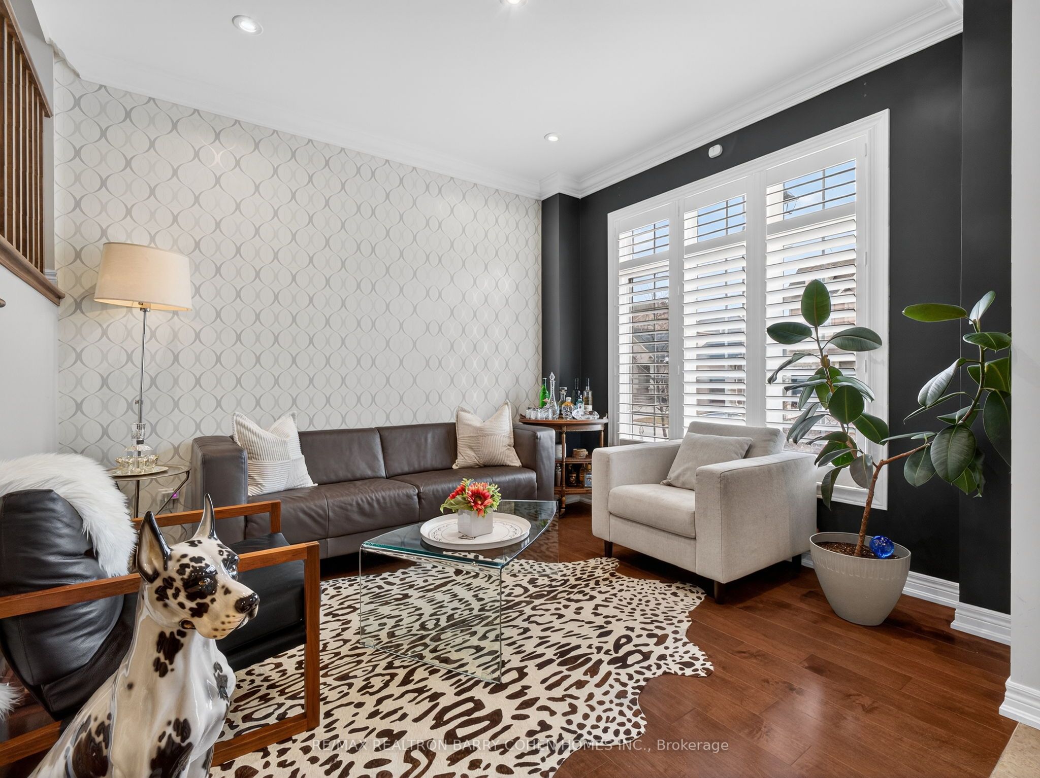 3225 Saltaire Crescent