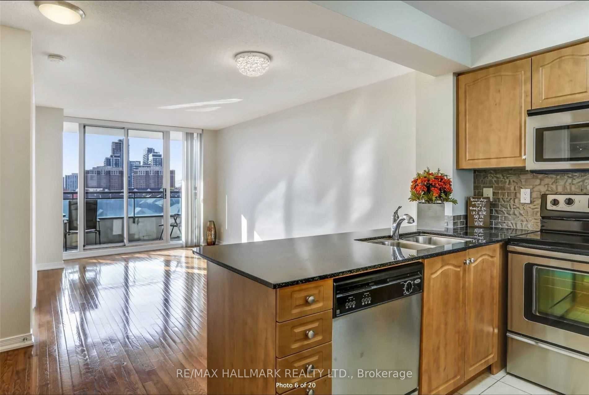 310 Red Maple Road 601