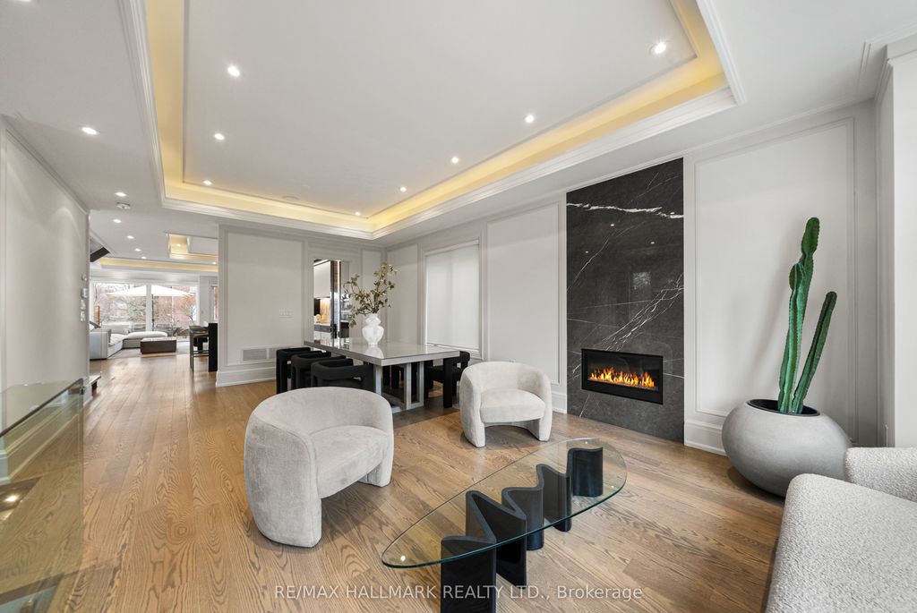 Photo of 210 Horsham Avenue, Toronto, ON M2N 2A5 (MLS # C12988964)