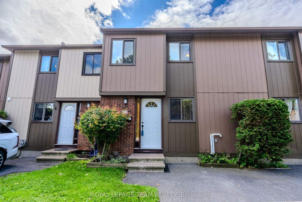 Photo of 2 Larkshire Lane #B, Barrhaven, ON K2J 1Y6 (MLS # X13716428)