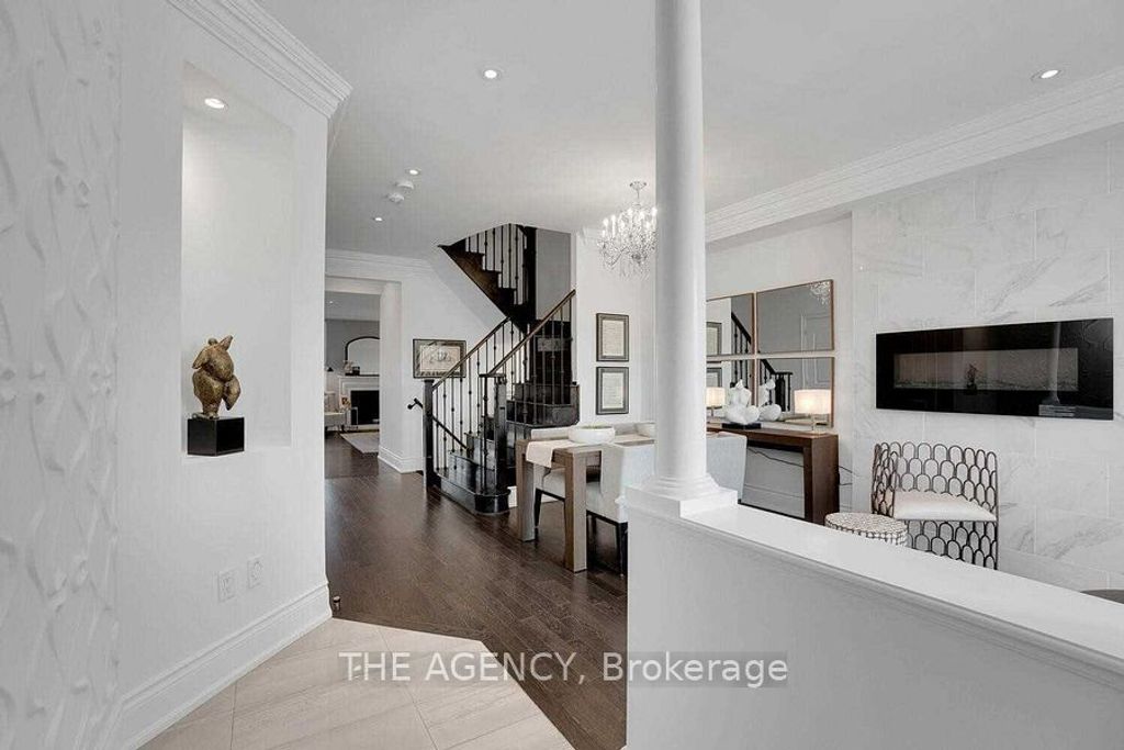 Photo of 21 Kettle Valley Trail, King, ON L0G 1N0 (MLS # N12457505)