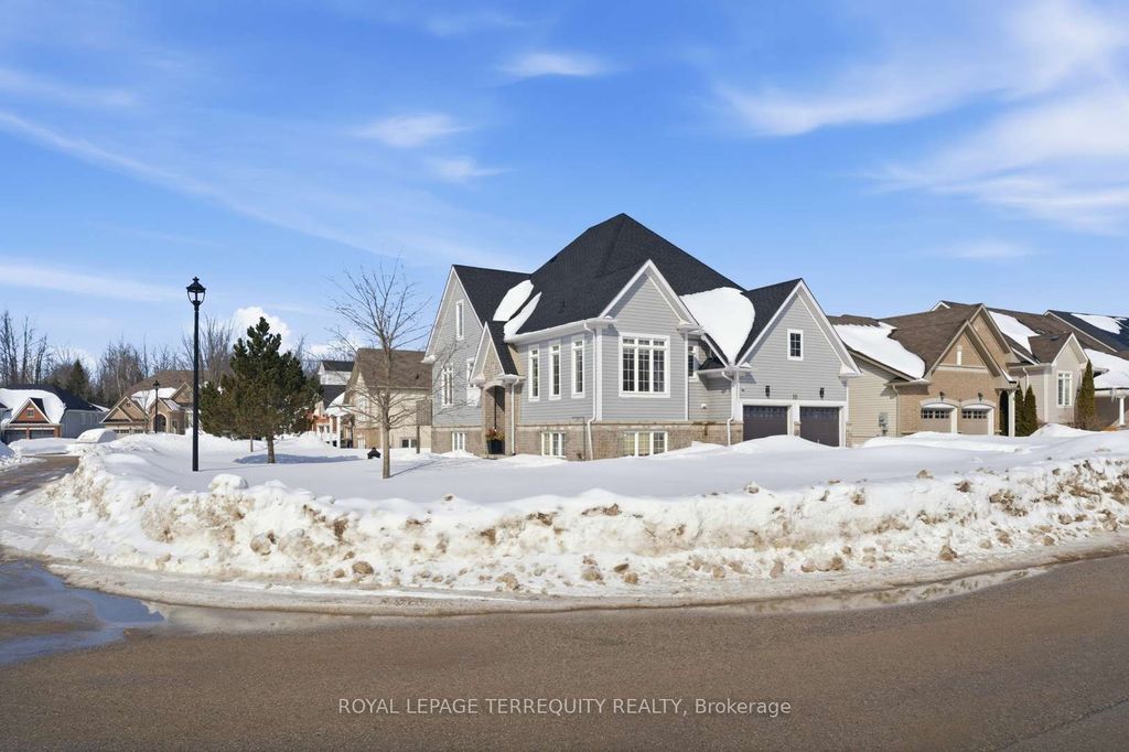 Photo of 10 Culham Trail, Wasaga Beach, ON L9Z 0C6 (MLS # S12828964)