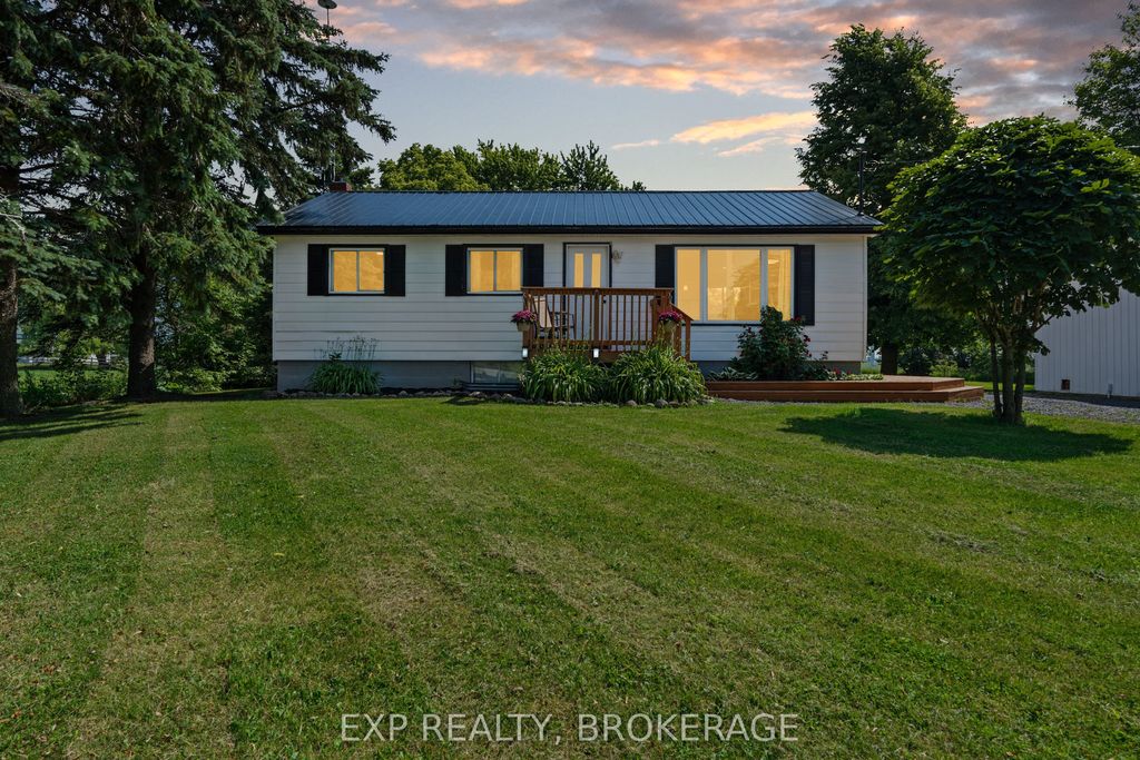 Photo of 912 8TH LINE Road, Frontenac Islands, ON K0H 2Y0 (MLS # X12939212)