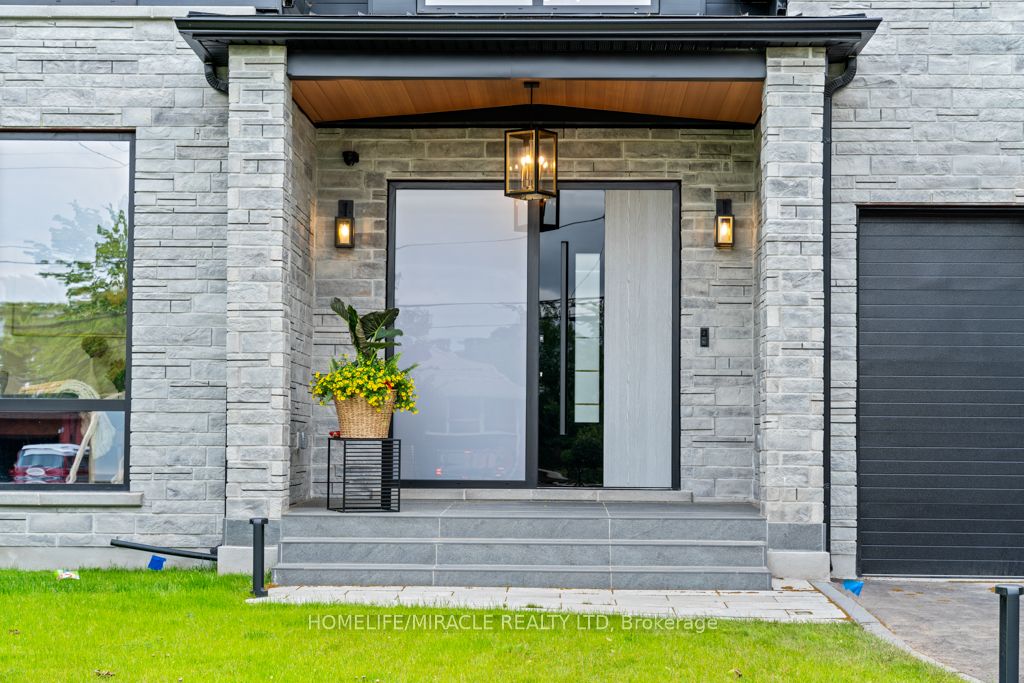 282 Maurice Drive