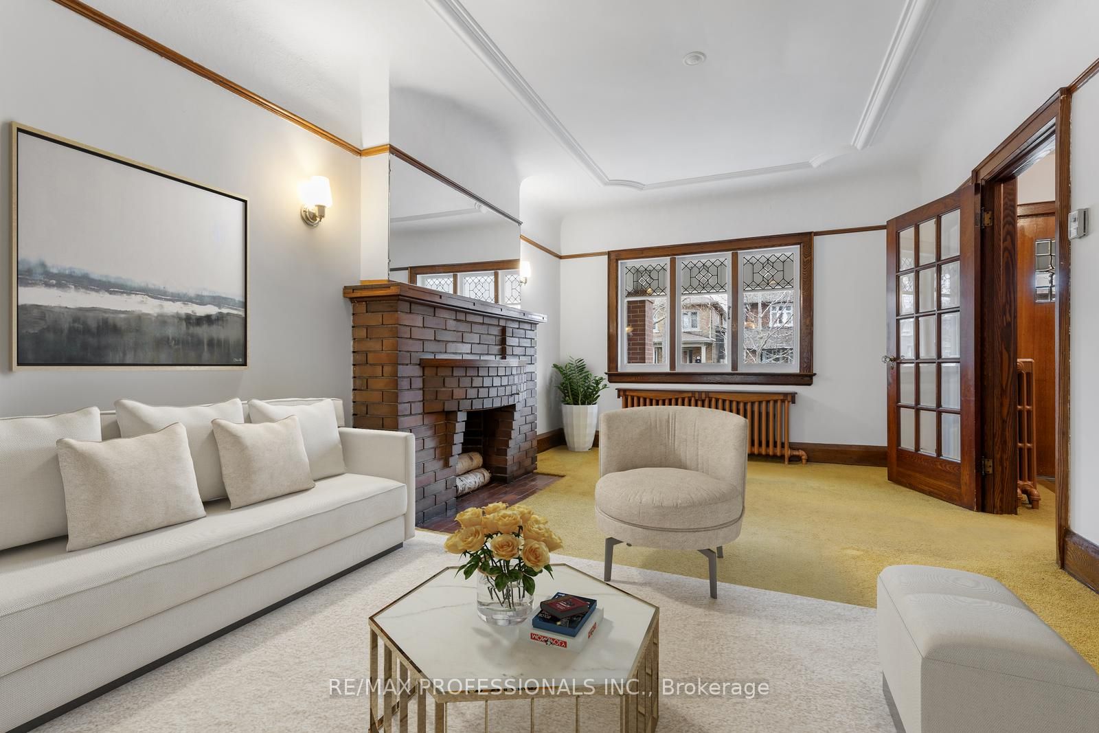 377 Armadale Avenue