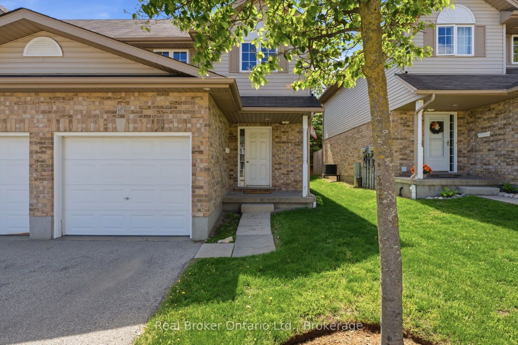 Photo of 10 Fallowfield Drive #19, Kitchener, ON N2C 0A4 (MLS # X13239552)