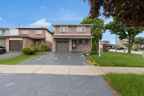 8 Franca Crescent Toronto ON M9V 4S2
