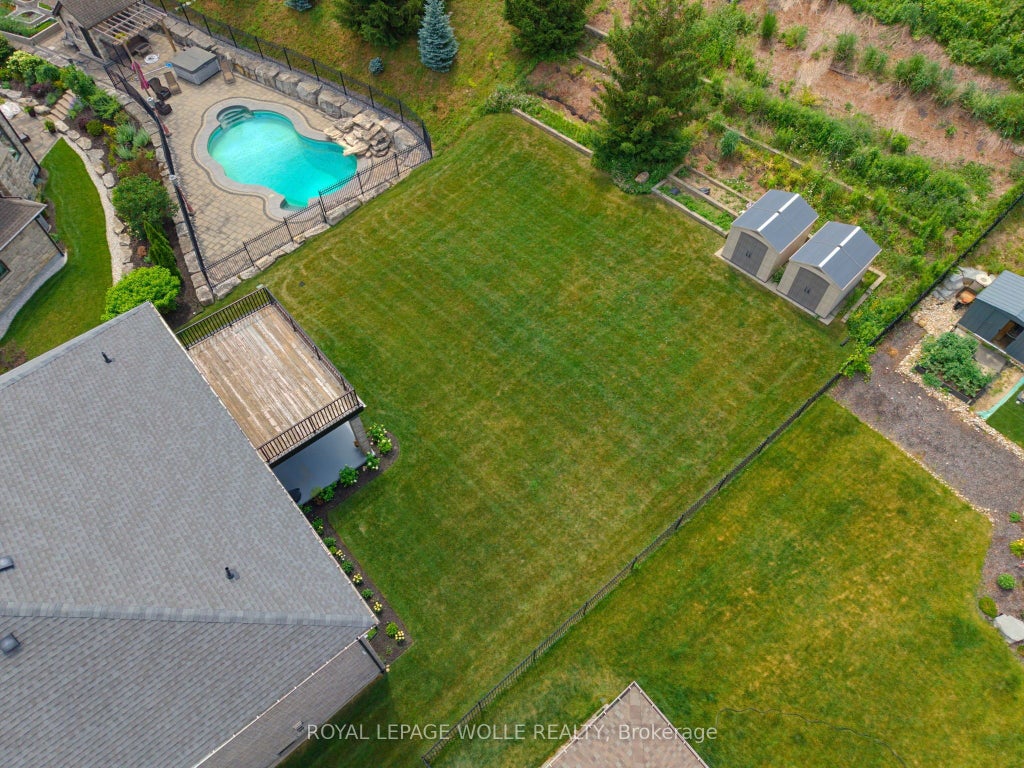 Photo of 38 River Valley Drive, Kitchener, ON N2C 2V6 (MLS # X13541284)