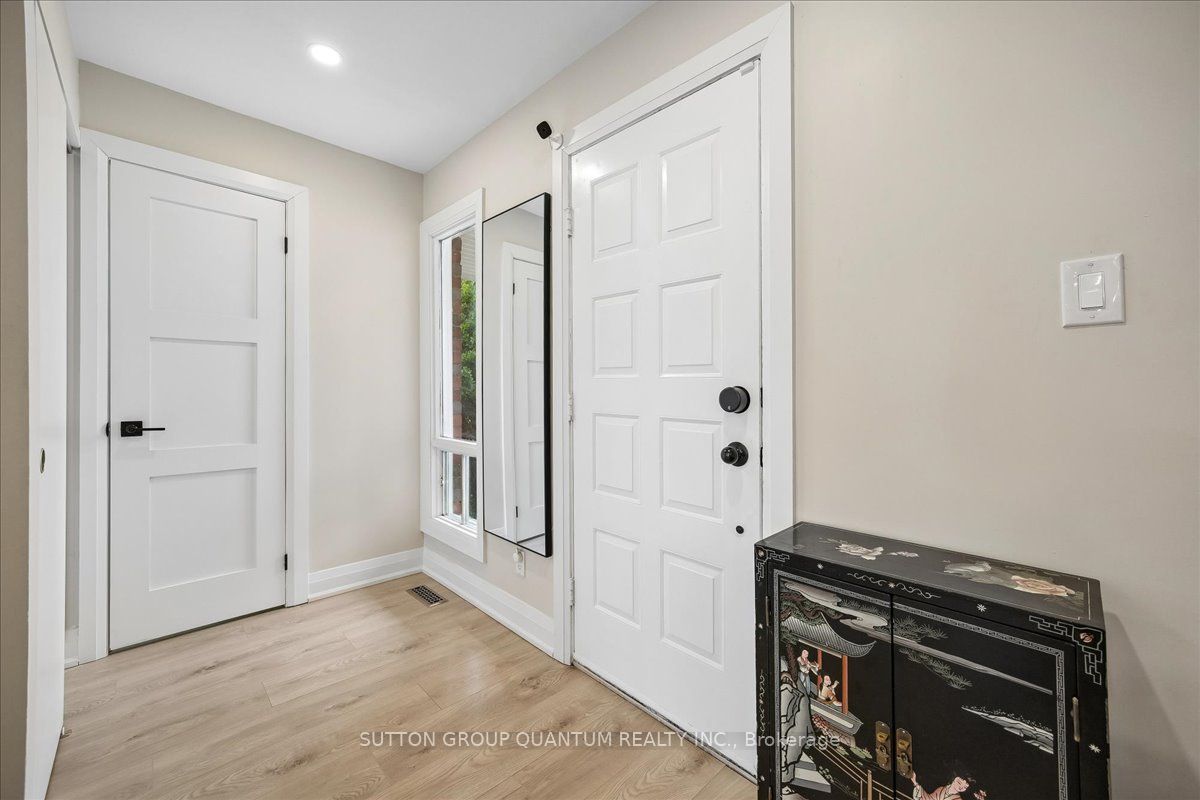 1120 Montgomery Drive
