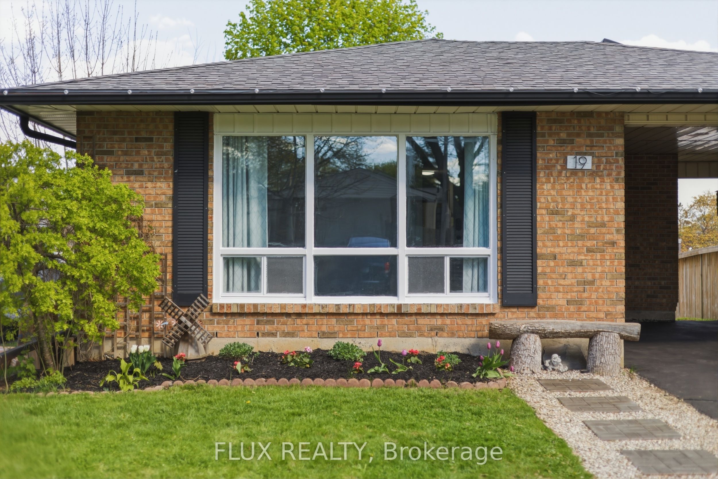 19 Greendale Crescent