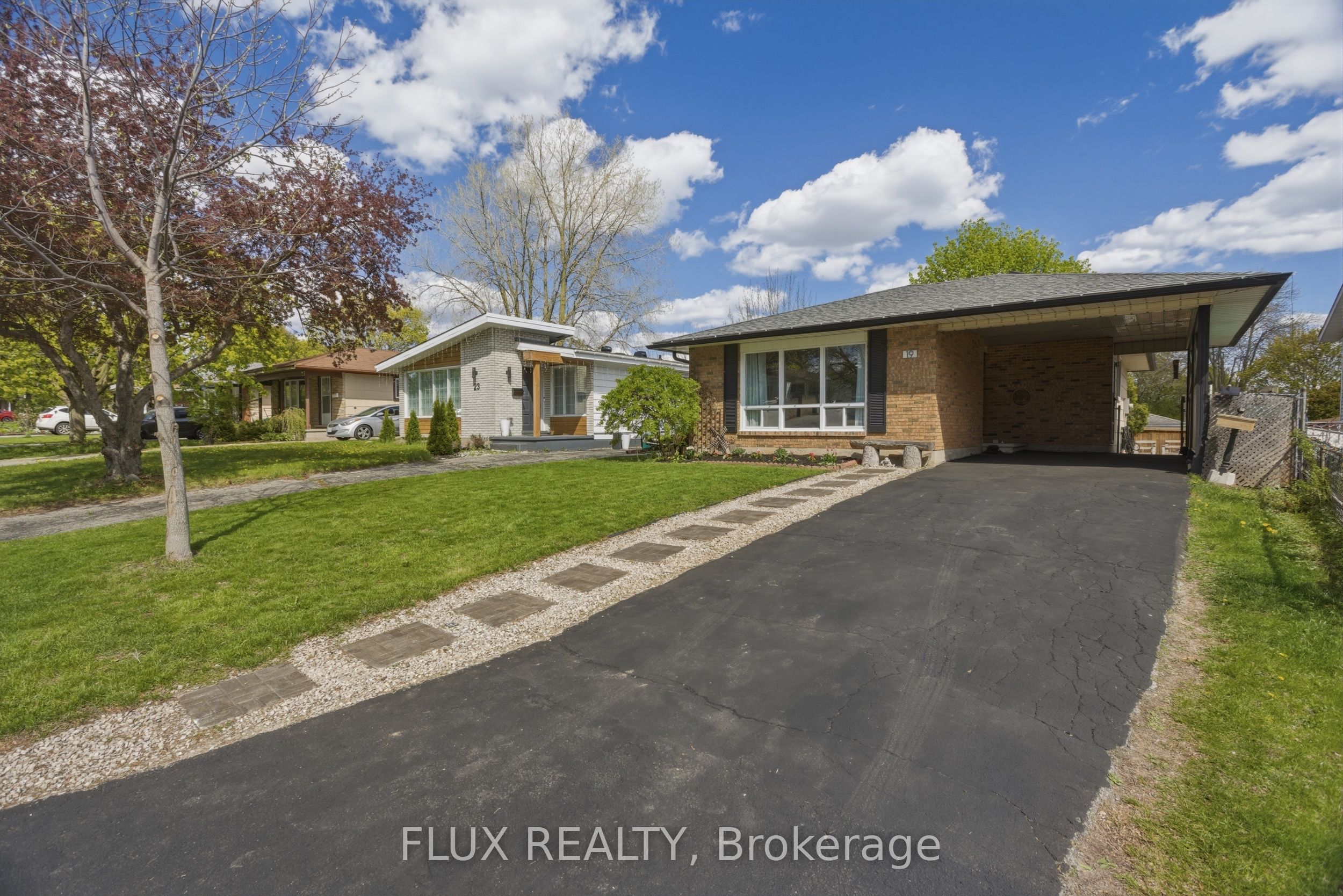 19 Greendale Crescent
