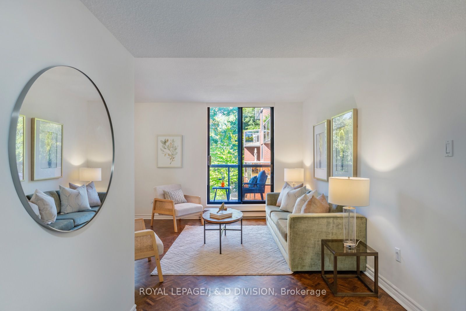 30 Glen Elm Avenue 305