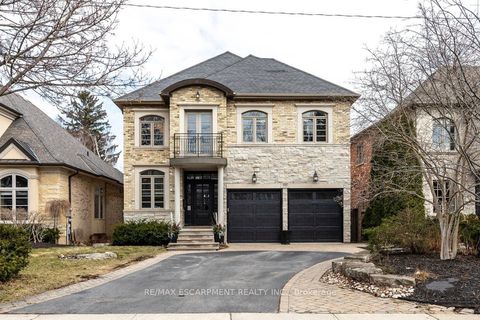 195 Pomona Avenue Burlington ON L7N 1S9