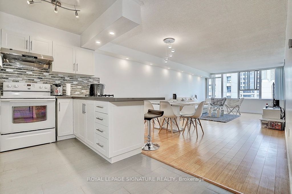 Photo of 45 Carlton Street #1209, Toronto, ON M5B 2H9 (MLS # C12437071)