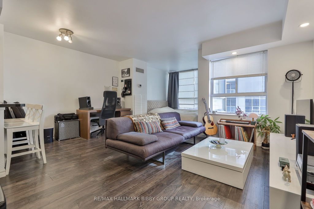 Photo of 717 Bay Street #1010, Toronto, ON M5G 2J9 (MLS # C12614230)