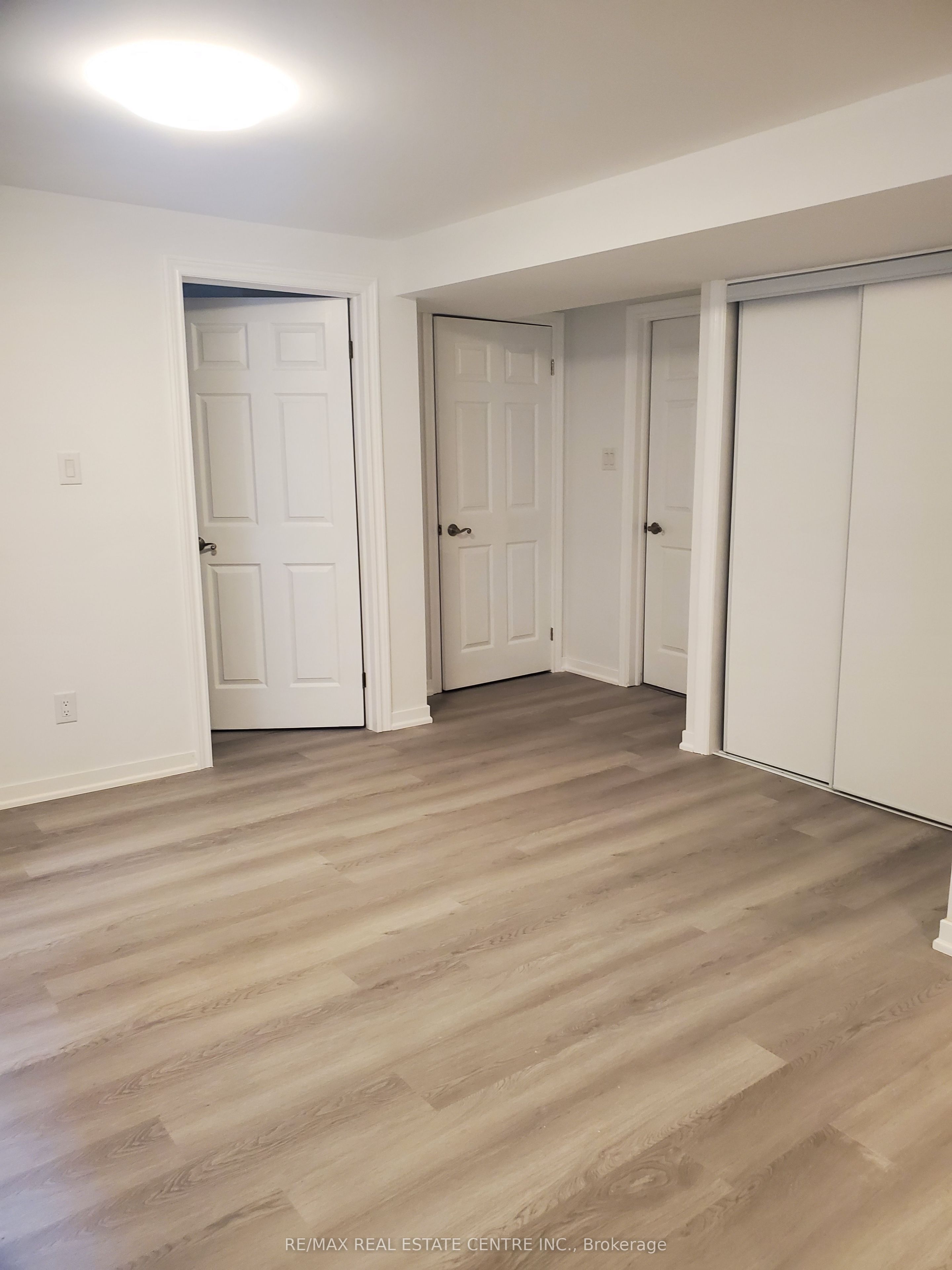 1118 Lambton Drive Bsmt