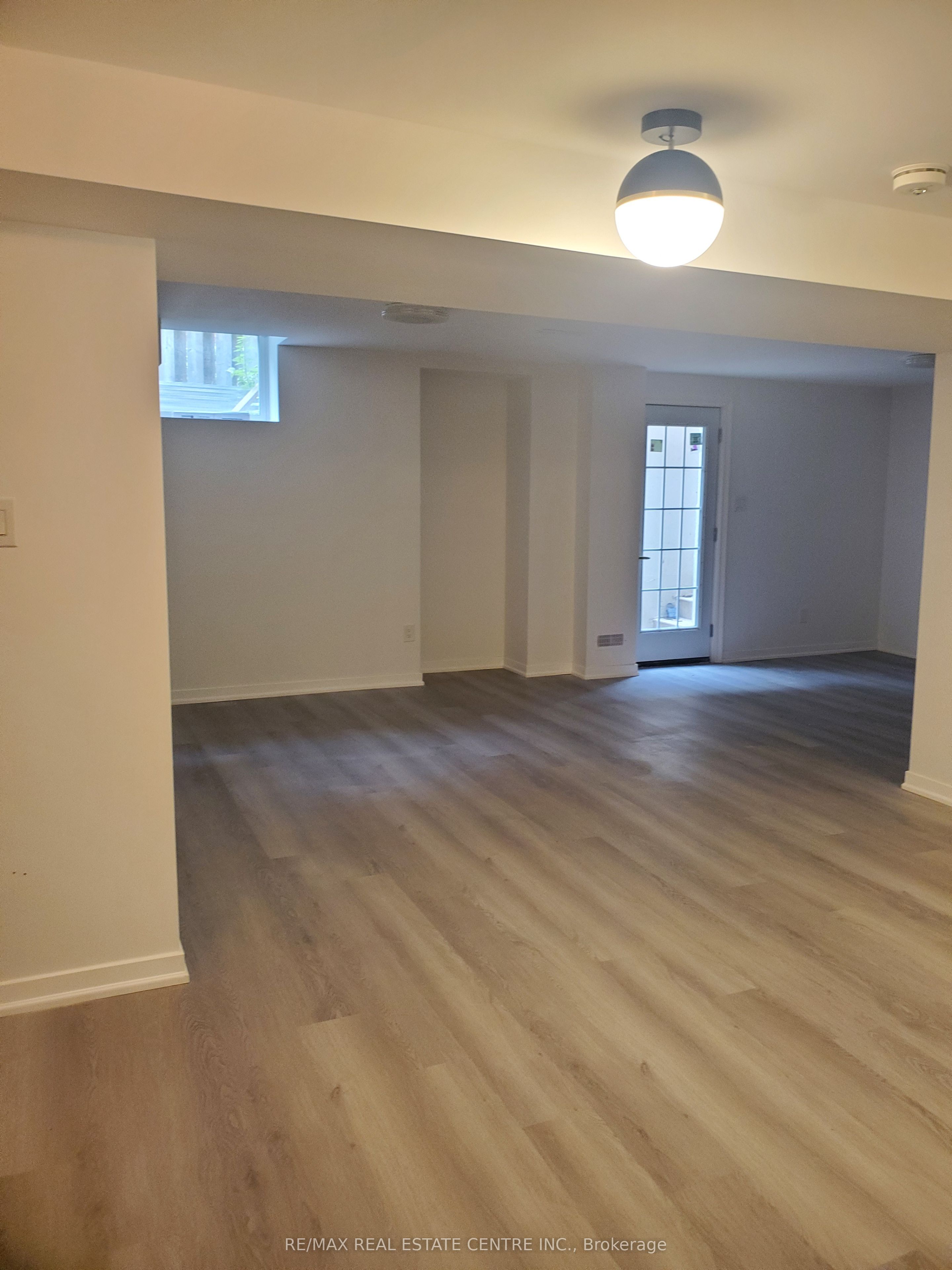 1118 Lambton Drive Bsmt