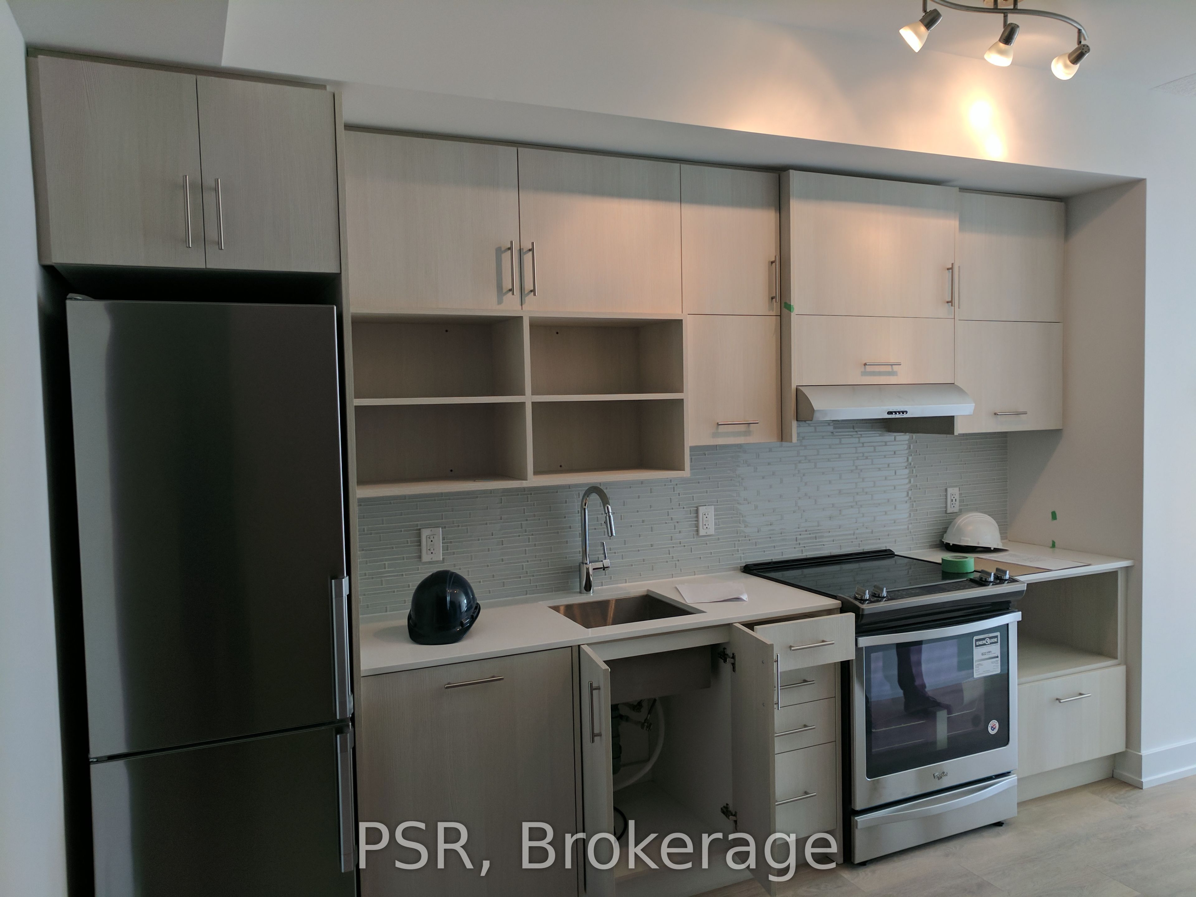 150 Fairview Mall Drive 211