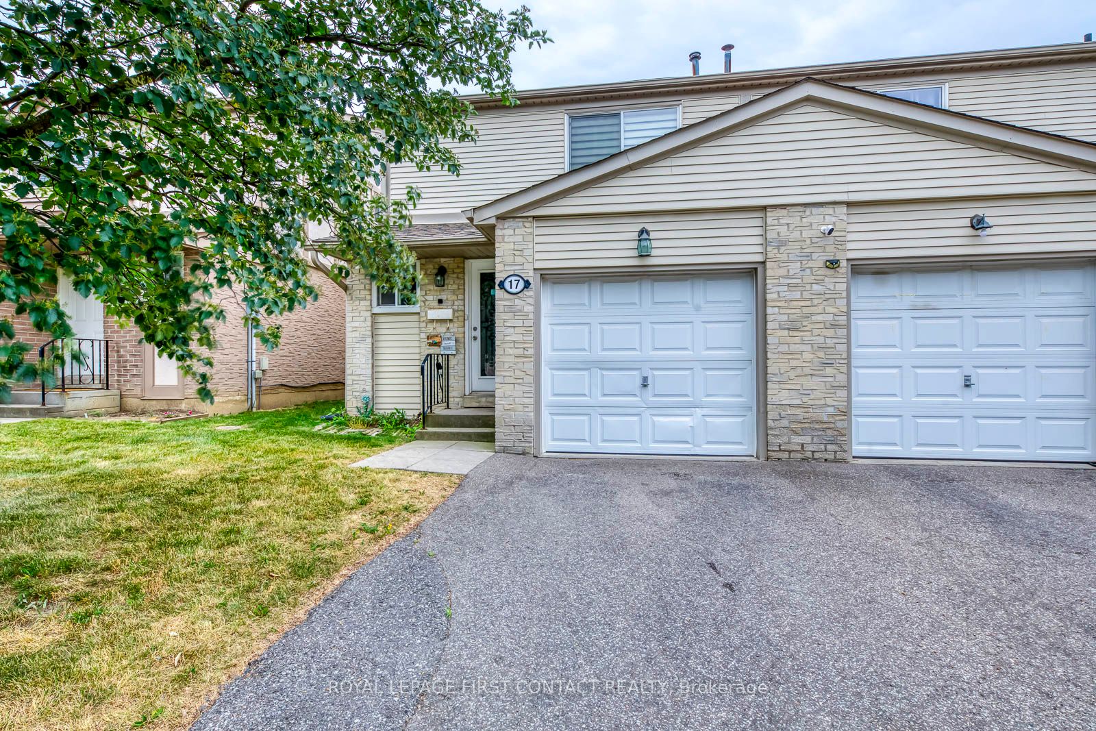 17 New Port Way