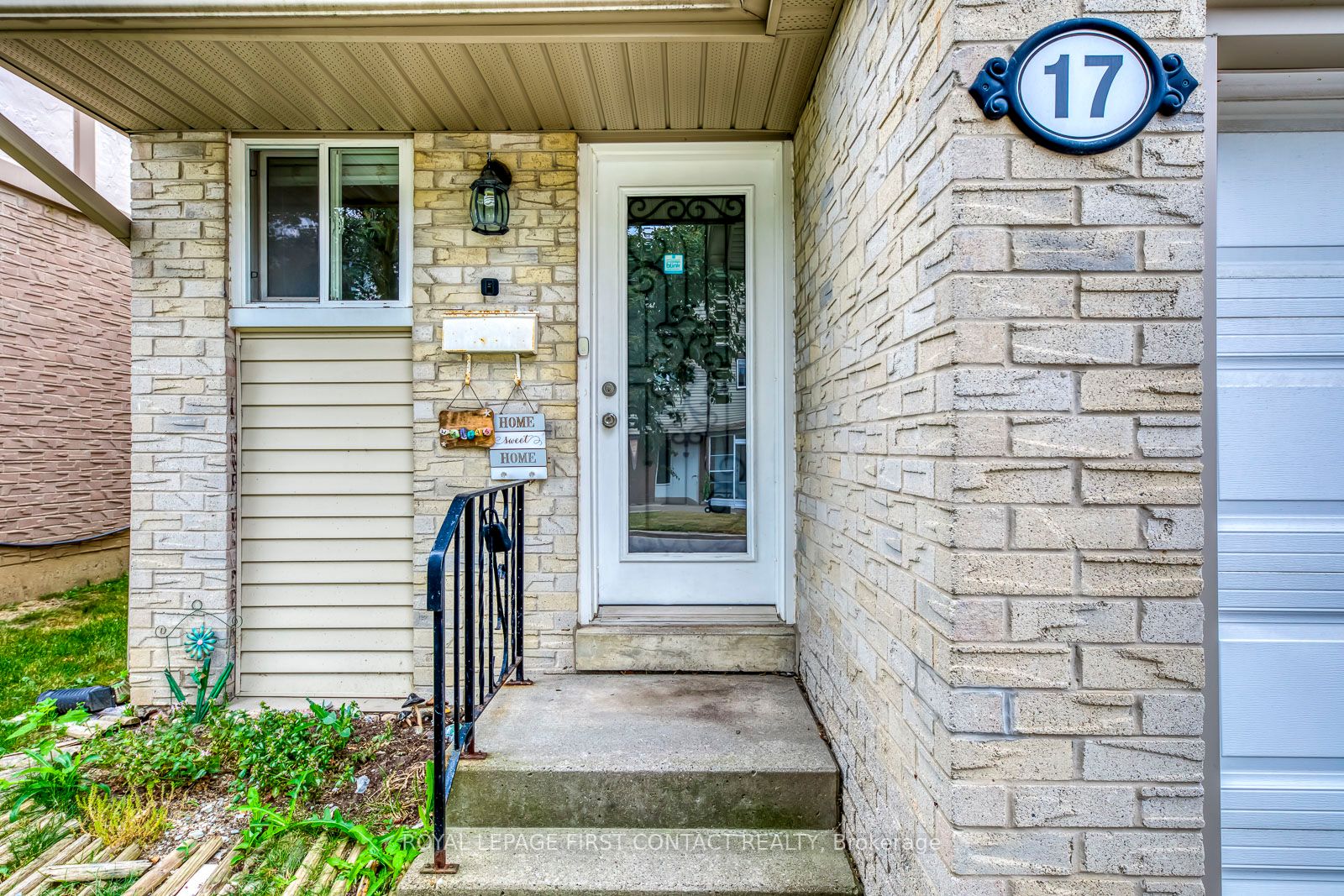 17 New Port Way