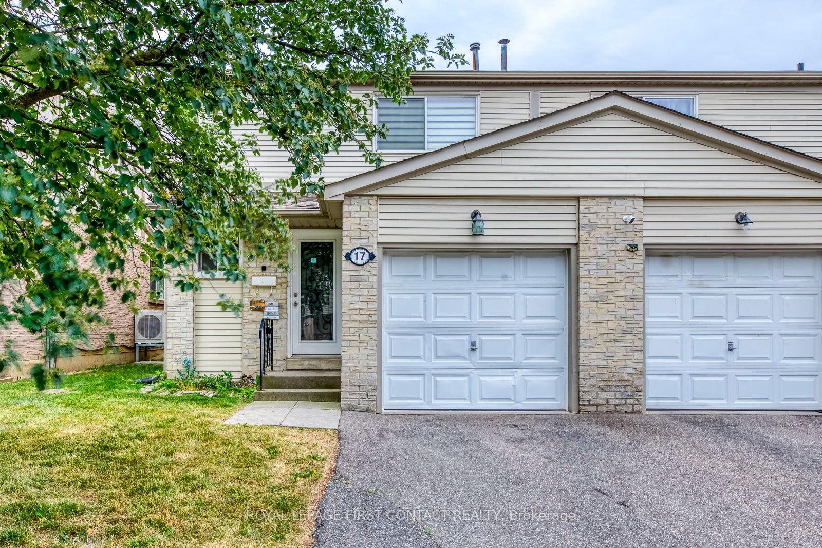 17 New Port Way