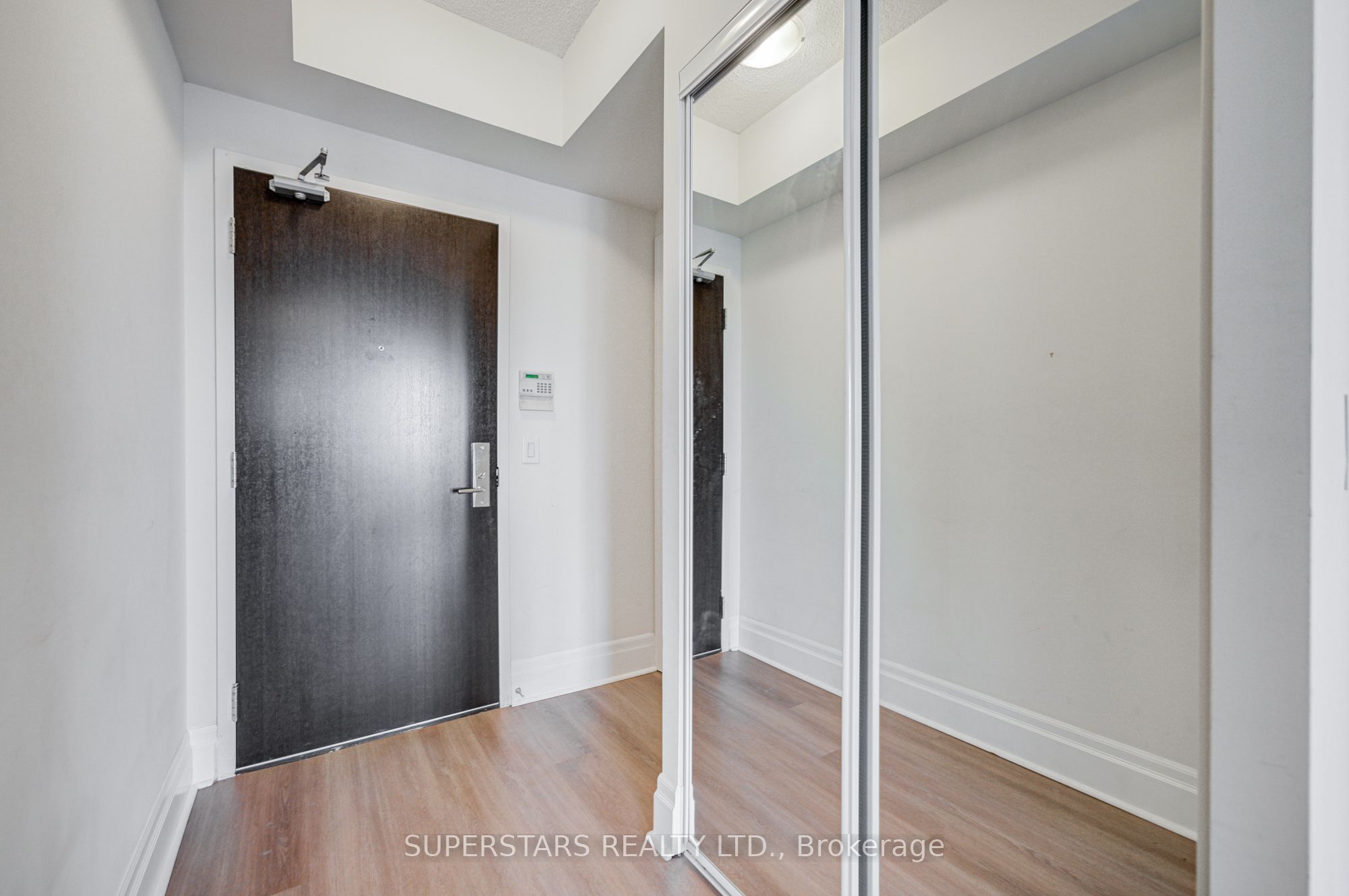 39 Upper Duke Crescent 502C