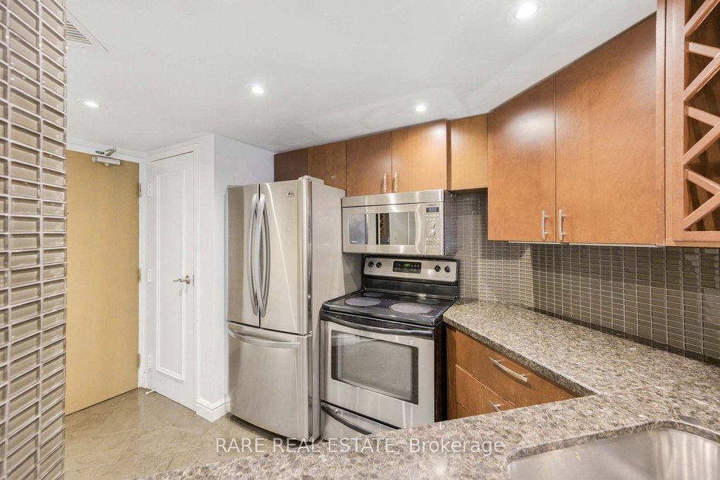 Photo of 1001 Bay Street #310, Toronto, ON M5S 3A6 (MLS # C12420257)