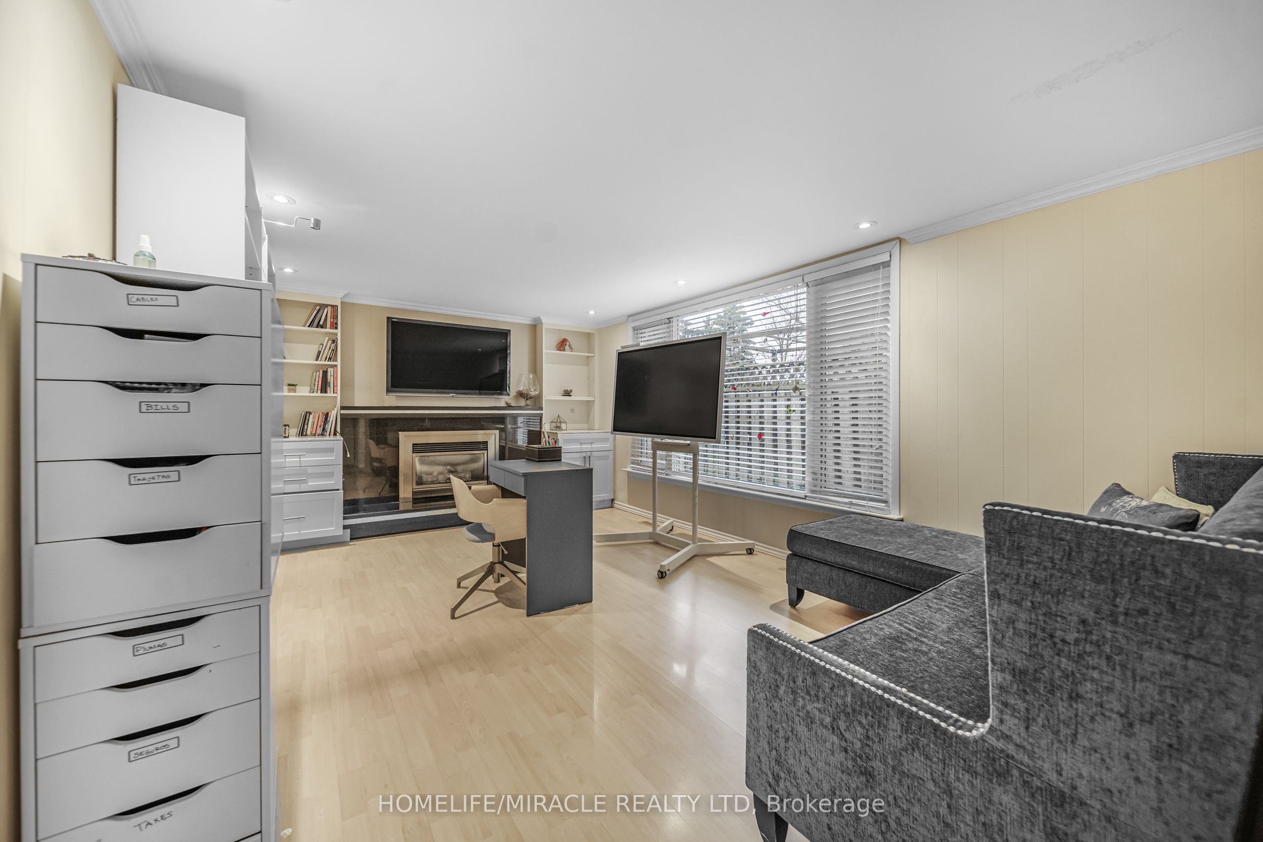 38 River View Drive