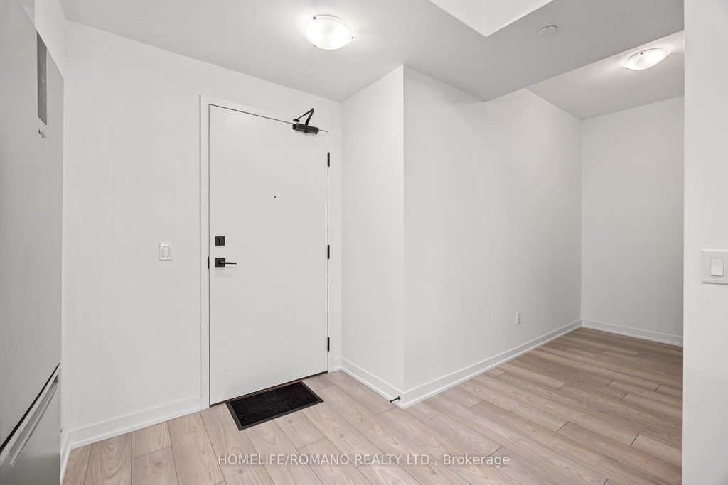 Photo of 498 Caldari Road #1426, Vaughan, ON L4K 2N9 (MLS # N12613874)