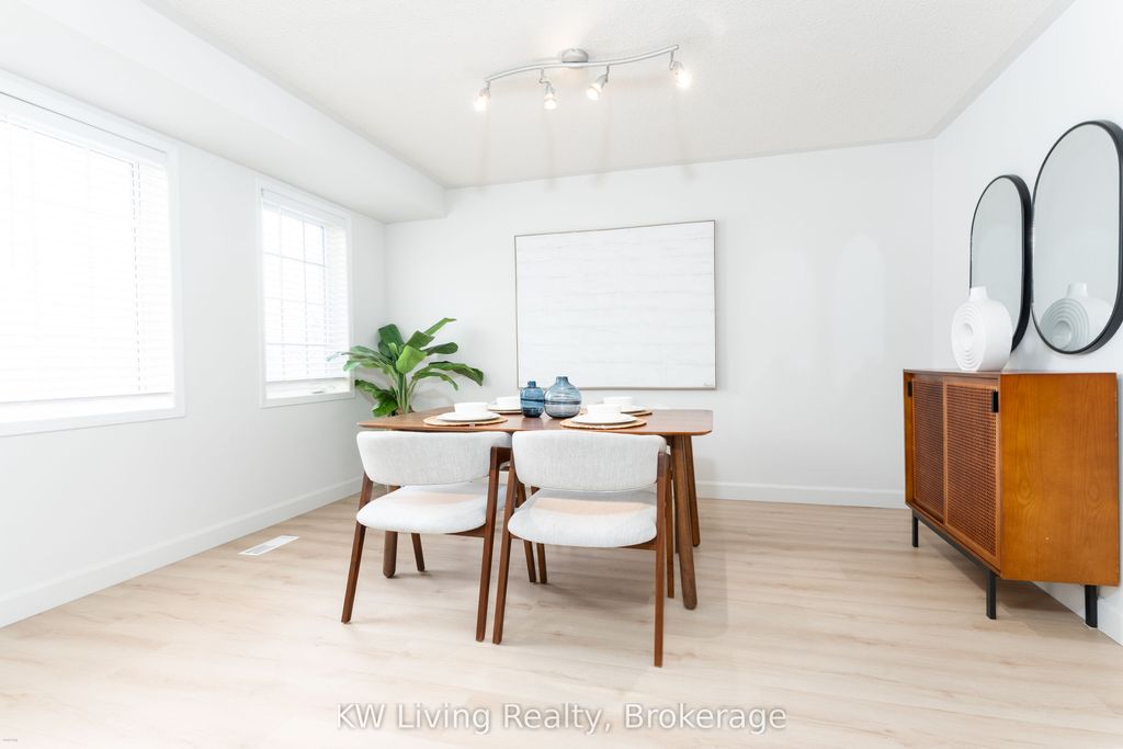 Photo of 180 Forum Drive #6, Mississauga, ON L4Z 3Y2 (MLS # W13075530)