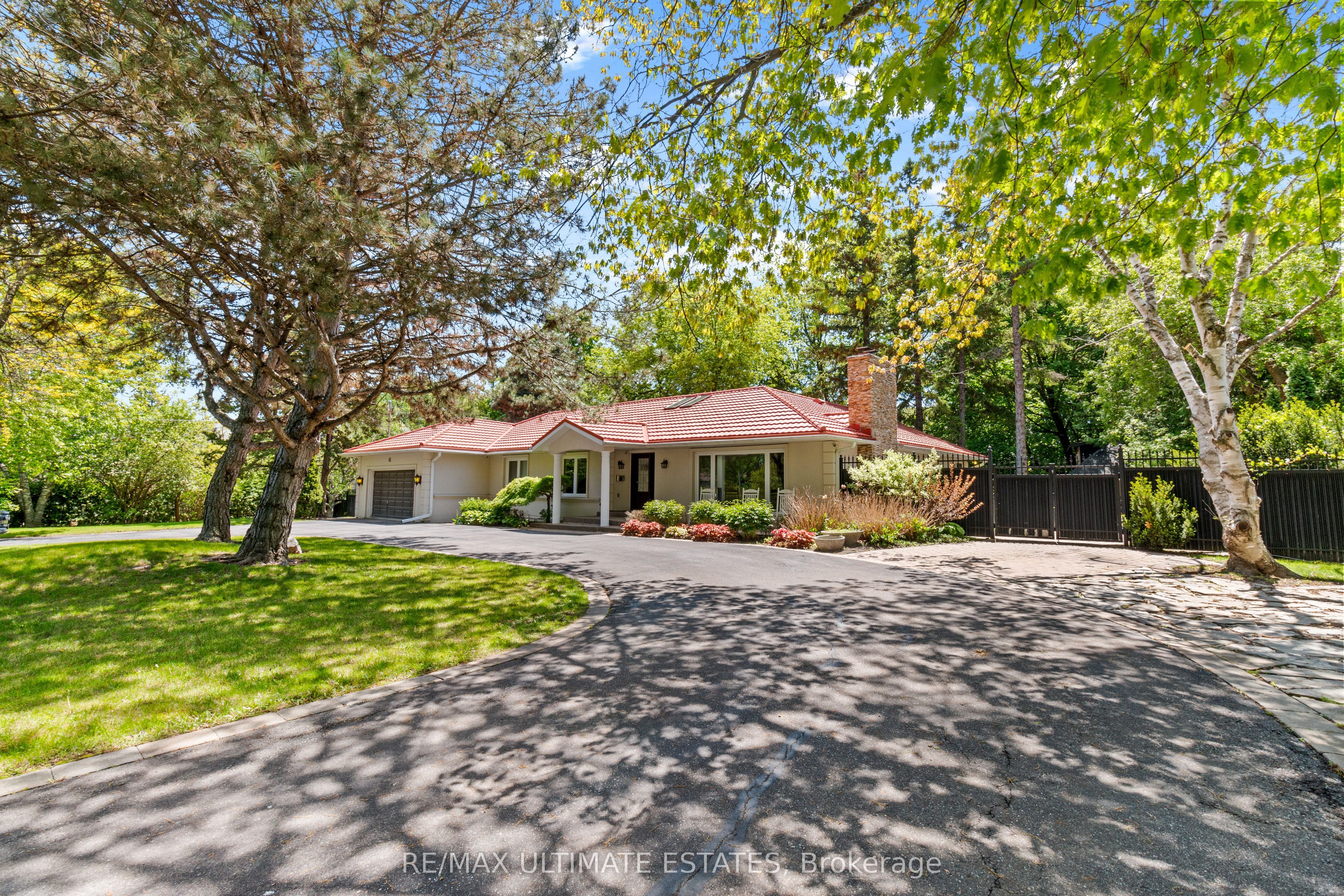 41 Thornridge Drive