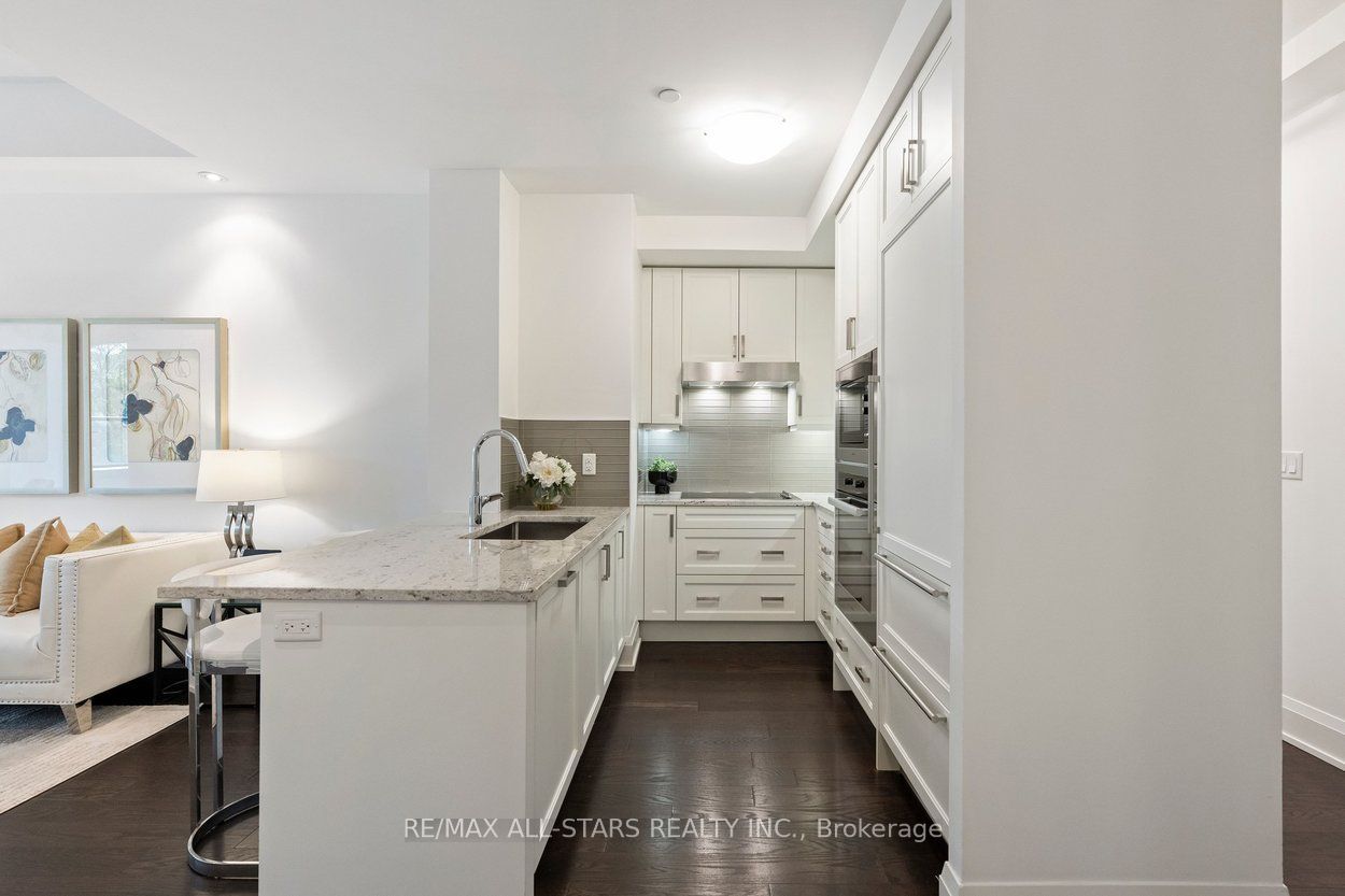 20 Fred Varley Drive 219