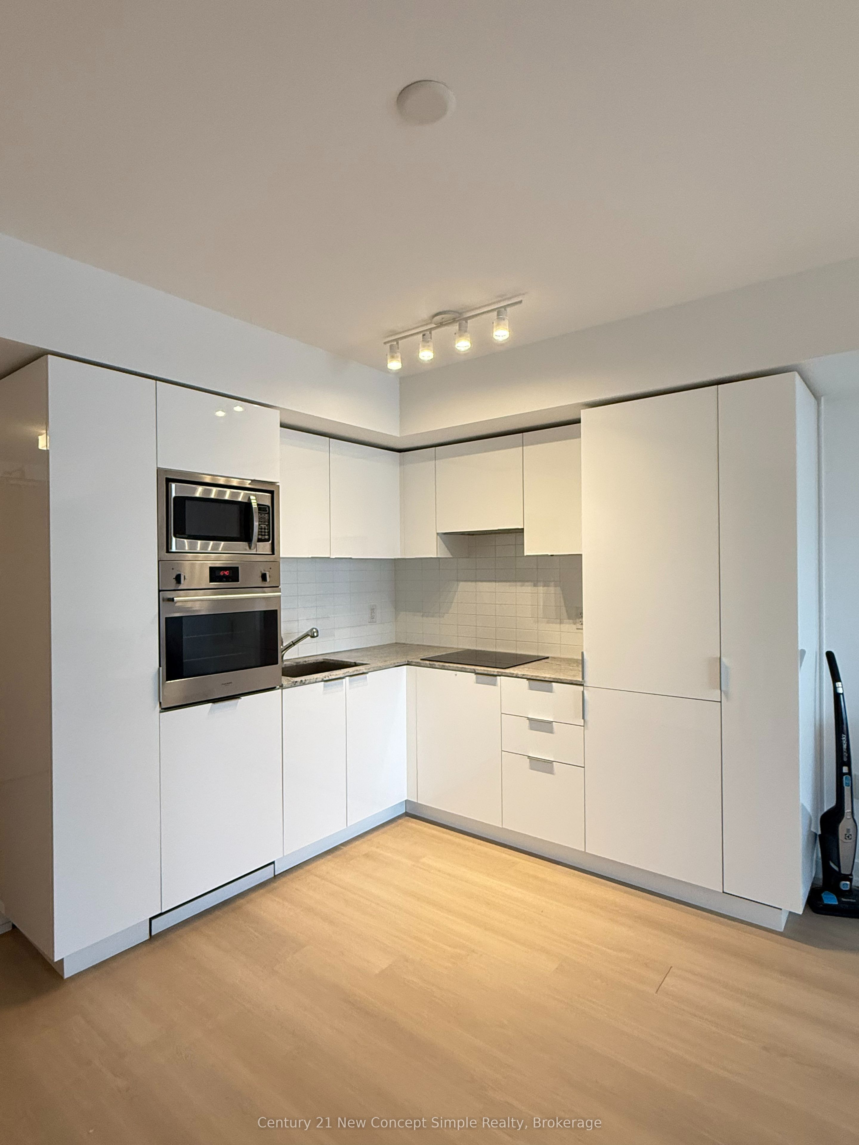 11 Wellesley Street W 3604