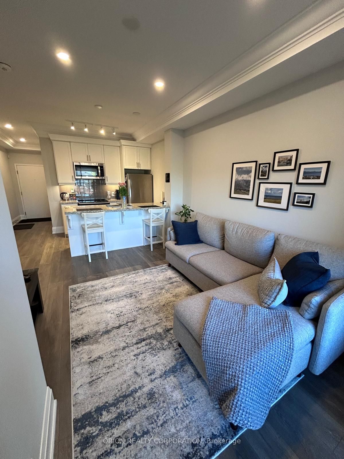 4040 Upper Middle Road 324