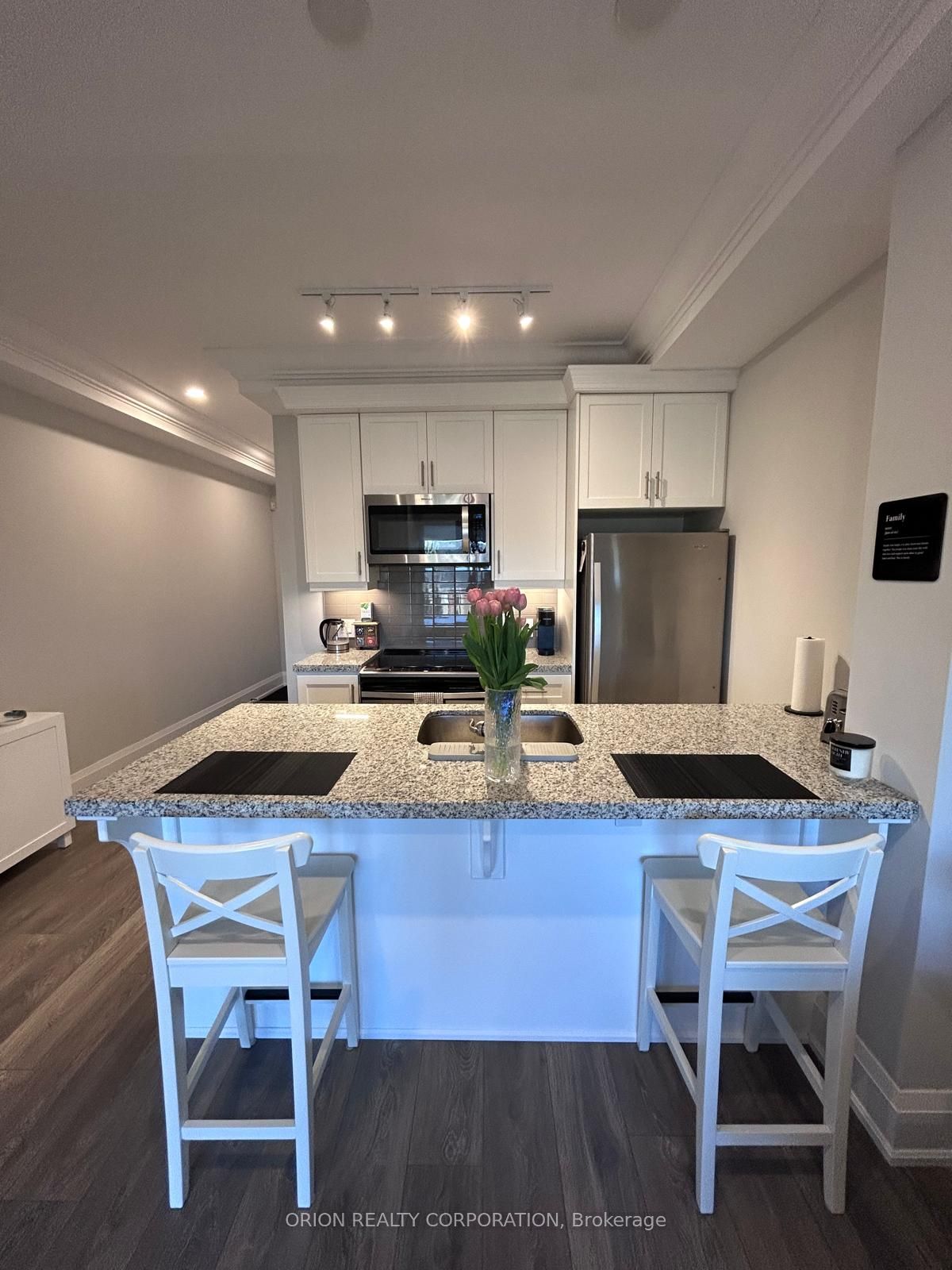 4040 Upper Middle Road 324