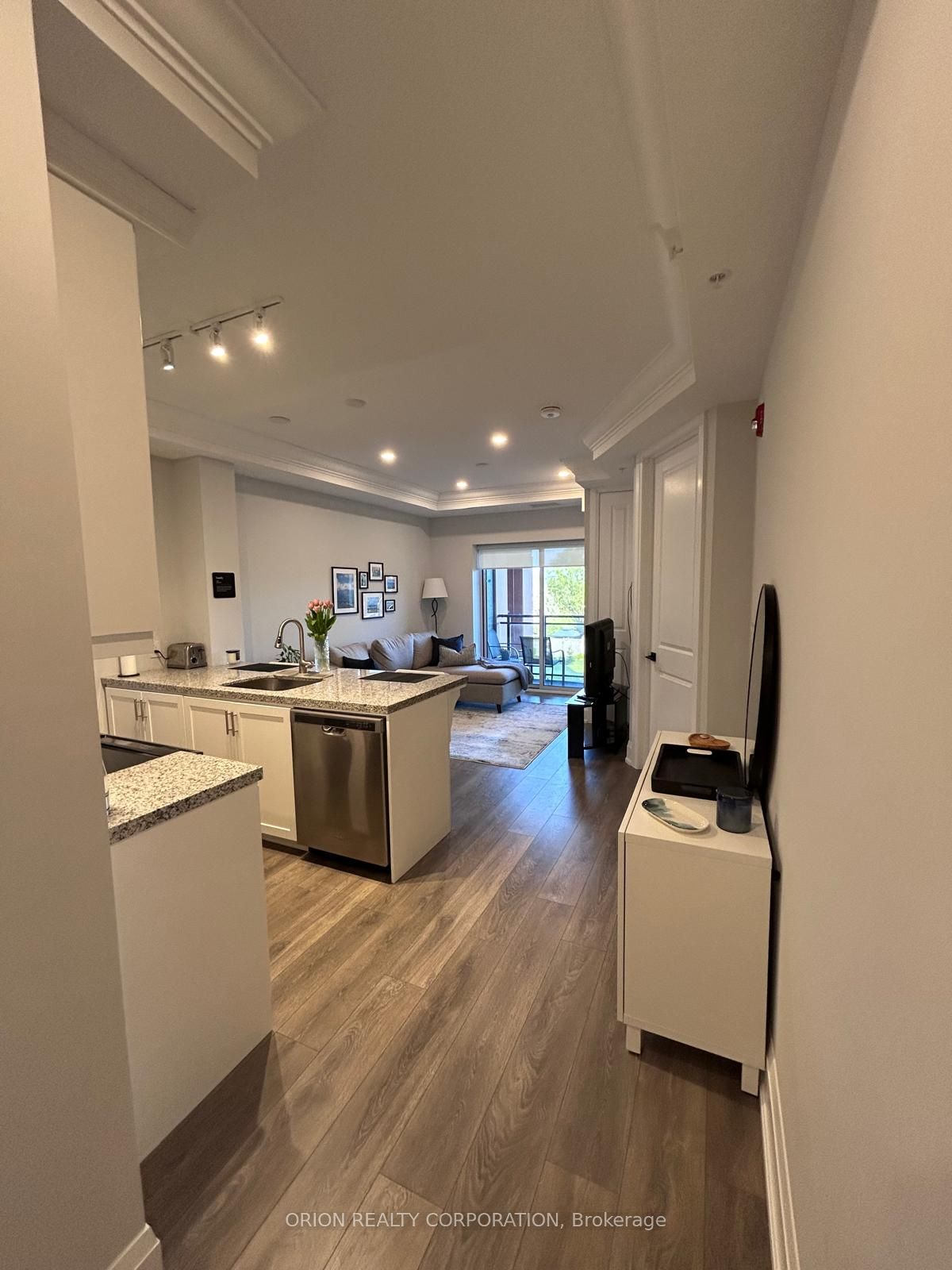 4040 Upper Middle Road 324