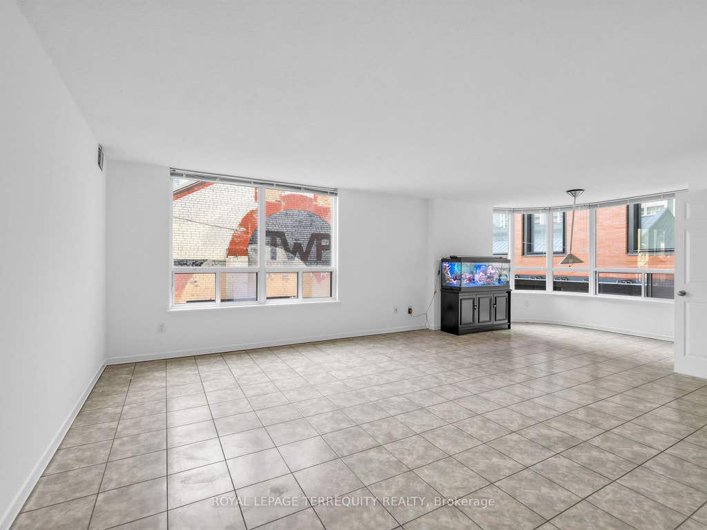 Photo of 25 Maitland Street #210, Toronto, ON M4Y 2W1 (MLS # C13637524)