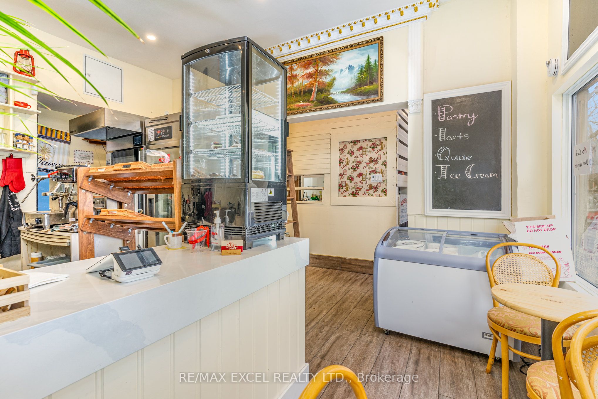 72-74 Lippincott Street