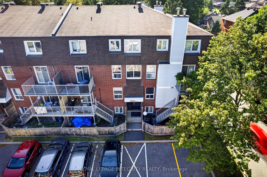 Photo of 3064A Councillor's Way #31, Blossom Park - Airport and Area, ON K1T 2S8 (MLS # X13790786)
