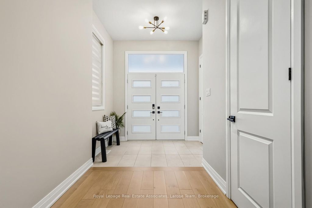 Photo of 1464 Varelas Passage, Oakville, ON L6H 3S3 (MLS # W12740232)