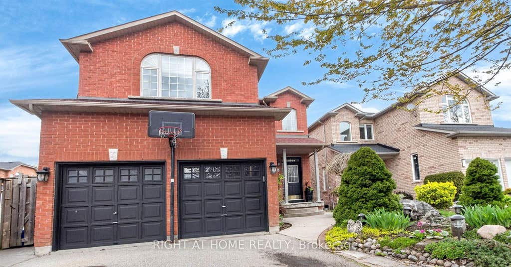 Photo of 5956 Rayshaw Crescent, Mississauga, ON L5M 2P2 (MLS # W13105248)