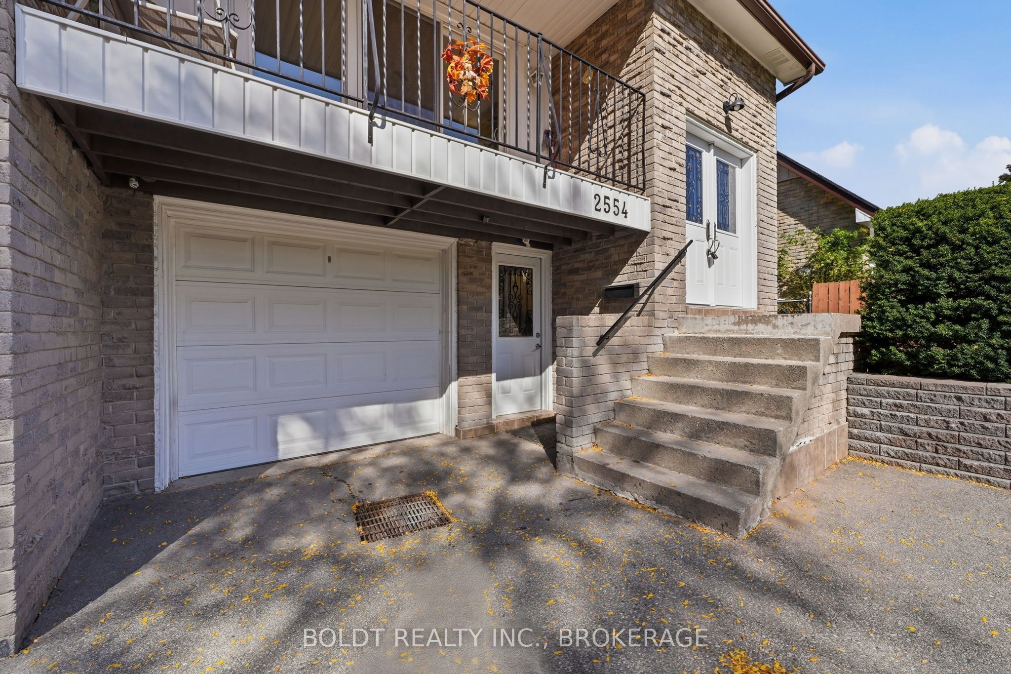 2554 Cobbinshaw Circle