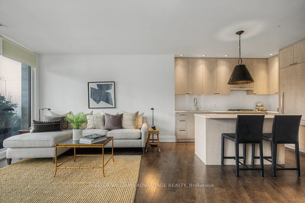 88 Davenport Road 306