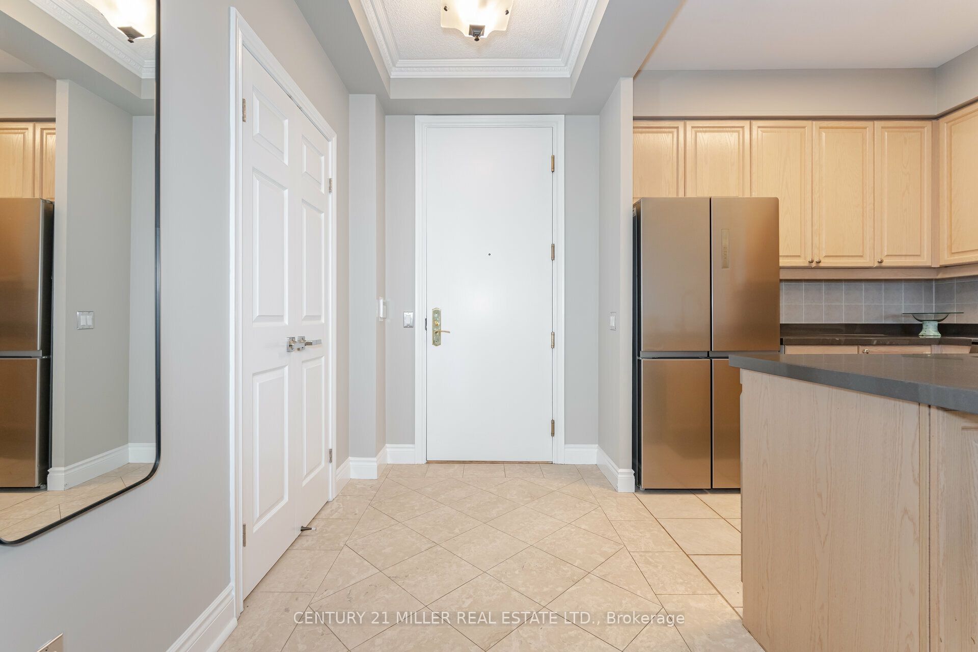 25 Kingsbridge Garden Circle 3013