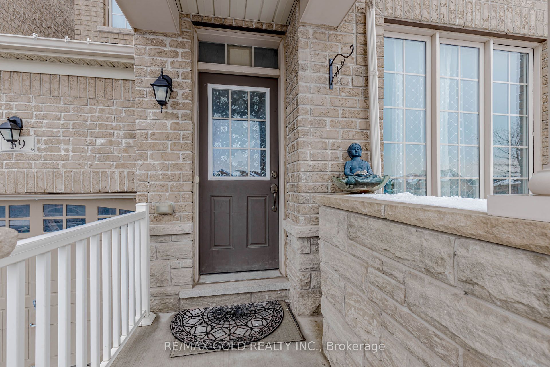 39 Chesterwood Crescent