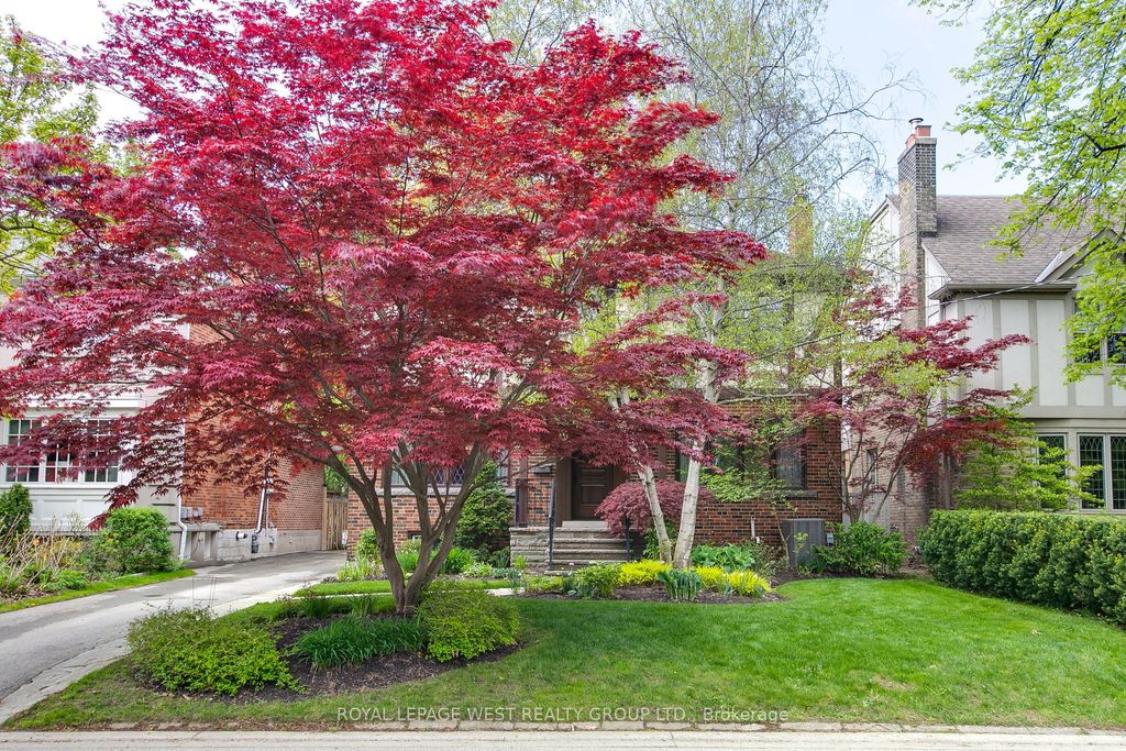 Photo of 14 Dunedin Drive, Toronto, ON M8X 2K5 (MLS # W12551182)