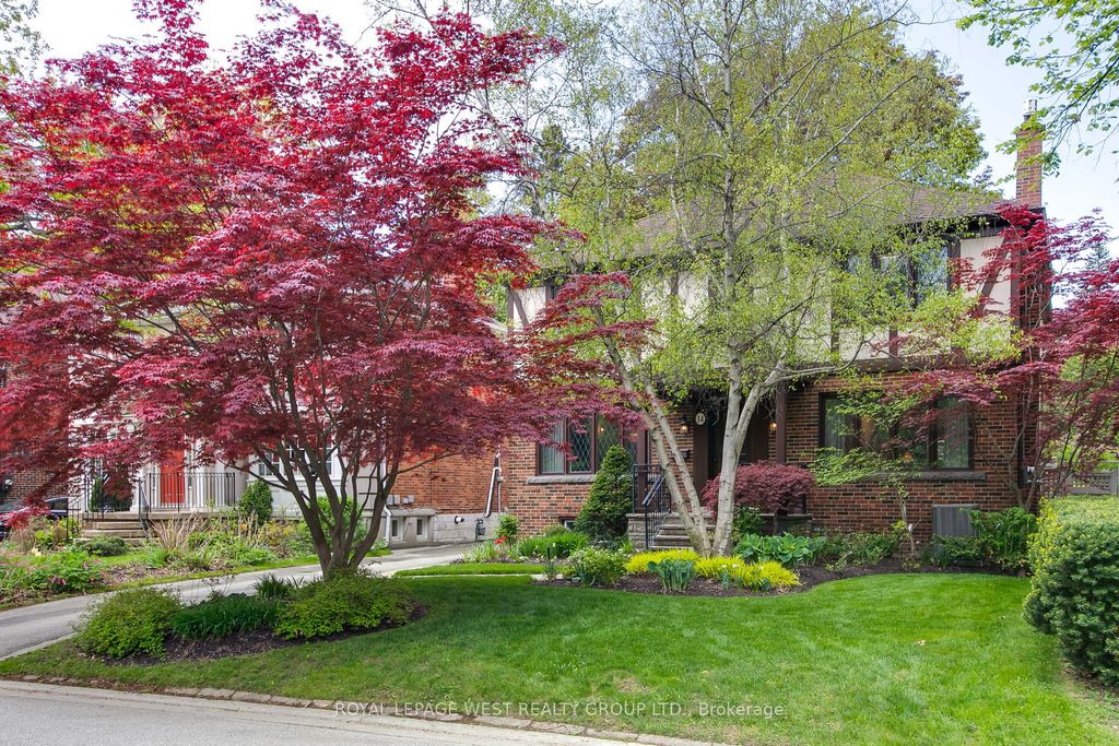 Photo of 14 Dunedin Drive, Toronto, ON M8X 2K5 (MLS # W12551182)